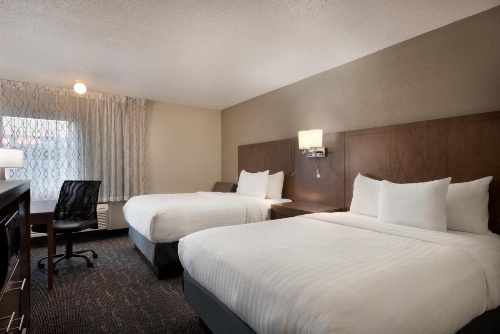 Baymont by Wyndham Des Moines North image 10