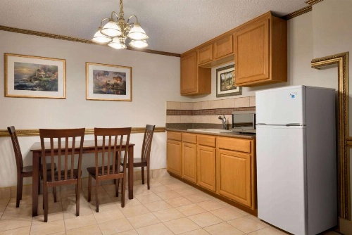 Baymont by Wyndham Des Moines North image 30
